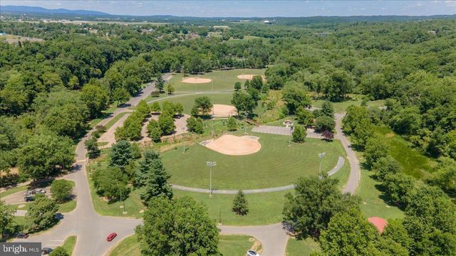 8452 RANDELL RIDGE RD, Frederick, MD 21704