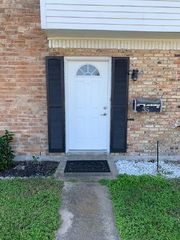 35 San Jacinto Drive, Galveston, TX 77550