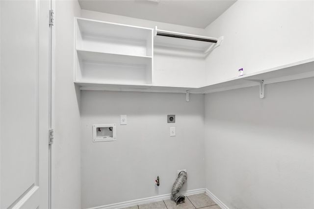 319 American Black Bear Drive, Crosby, TX 77532