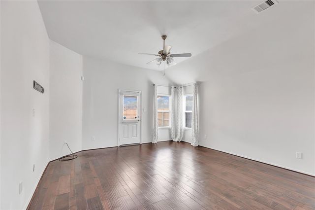 319 American Black Bear Drive, Crosby, TX 77532