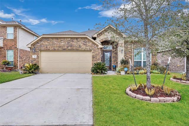 319 American Black Bear Drive, Crosby, TX 77532