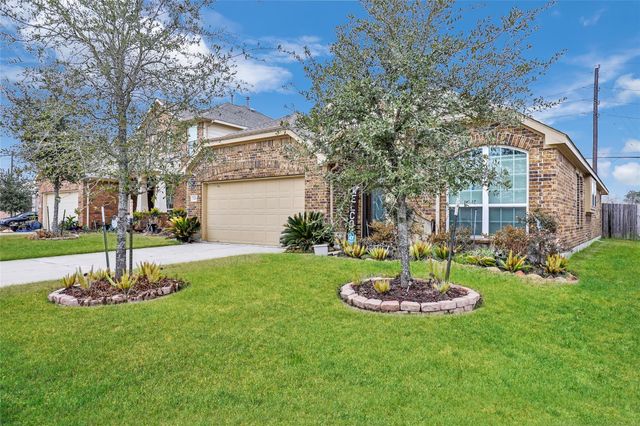 319 American Black Bear Drive, Crosby, TX 77532
