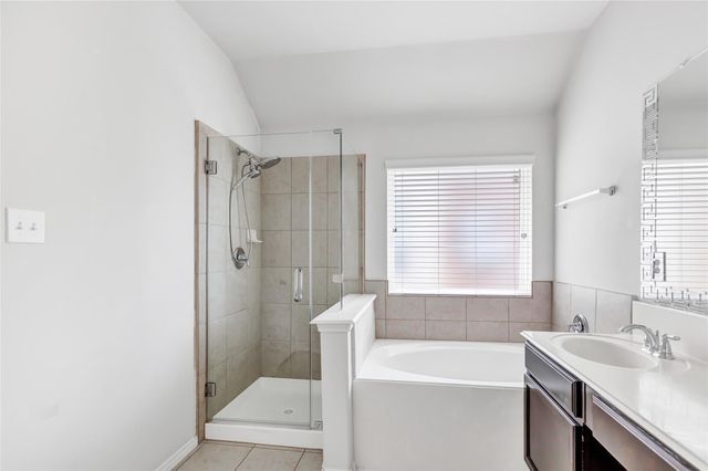 319 American Black Bear Drive, Crosby, TX 77532