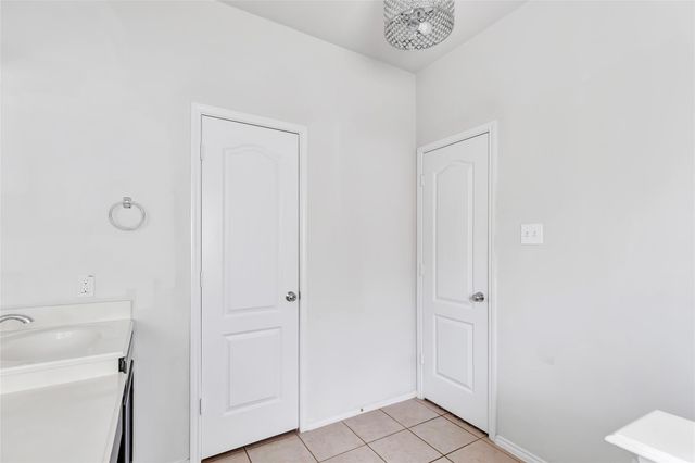 319 American Black Bear Drive, Crosby, TX 77532