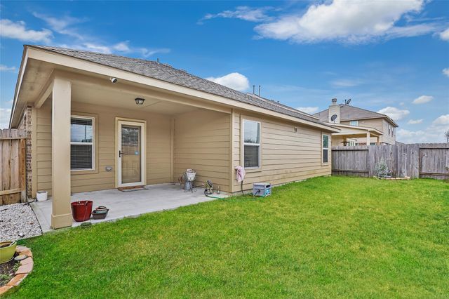 319 American Black Bear Drive, Crosby, TX 77532