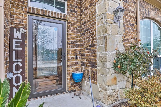 319 American Black Bear Drive, Crosby, TX 77532