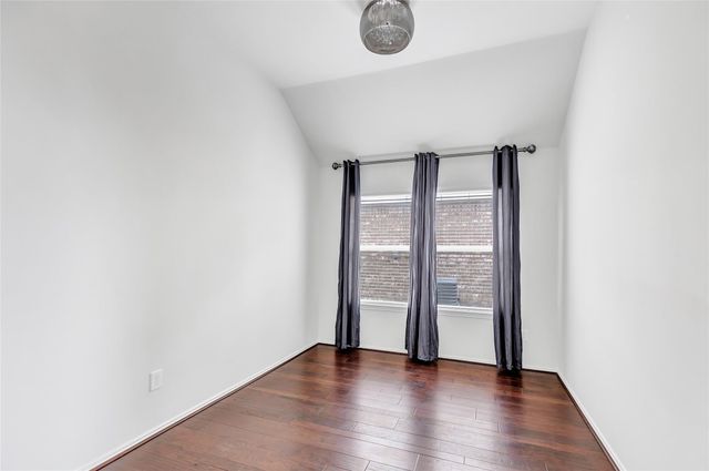 319 American Black Bear Drive, Crosby, TX 77532