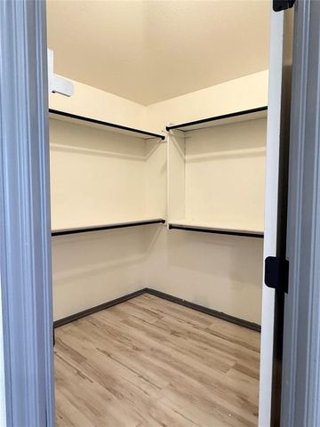 1102 Dustin Drive, Edmond, OK 73003