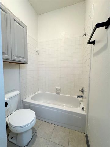 1102 Dustin Drive, Edmond, OK 73003