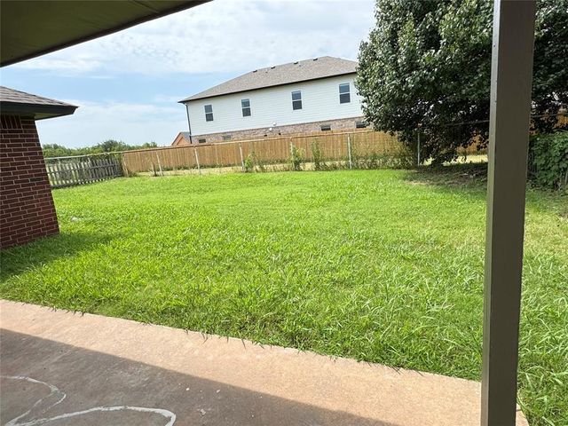 1102 Dustin Drive, Edmond, OK 73003