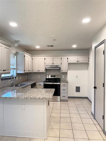 1102 Dustin Drive, Edmond, OK 73003