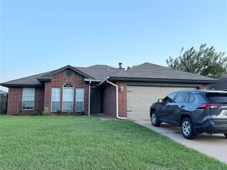 1102 Dustin Drive, Edmond, OK 73003