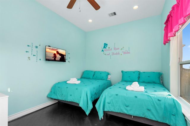 11446 Sea Butterfly, Galveston, TX 77554