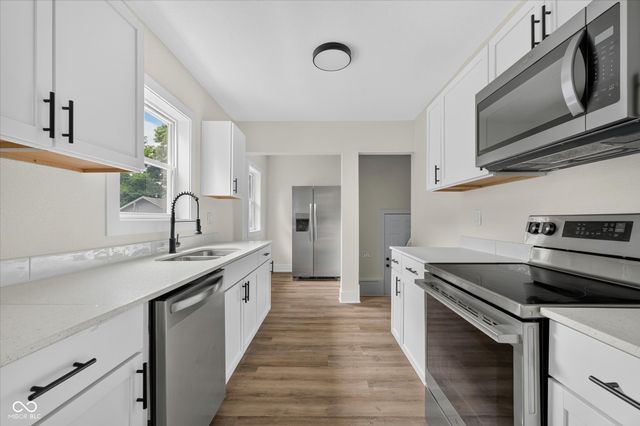 940 N Chester Avenue, Indianapolis, IN 46201
