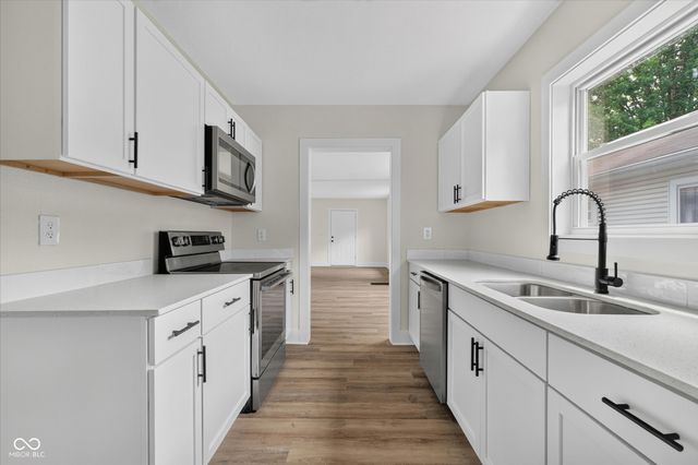 940 N Chester Avenue, Indianapolis, IN 46201