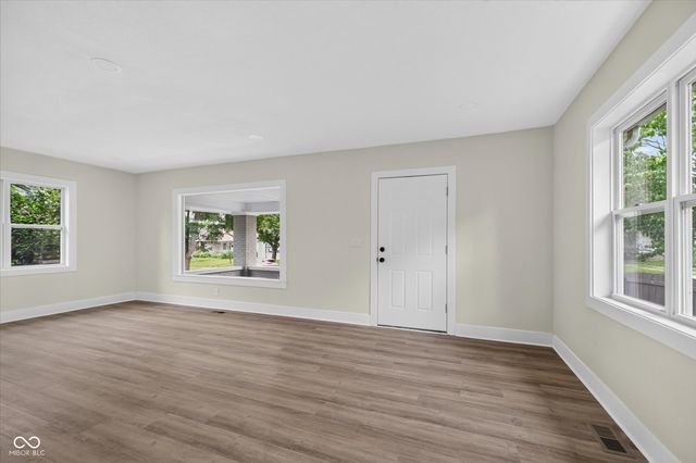 940 N Chester Avenue, Indianapolis, IN 46201