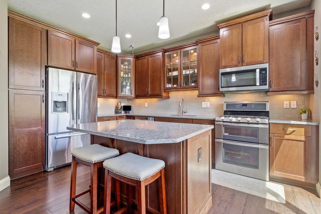 12037 84th Way N, Maple Grove, MN 55369