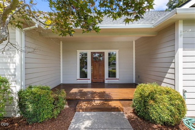 1151 Arrowhead Trail, Eagle Point, OR 97524