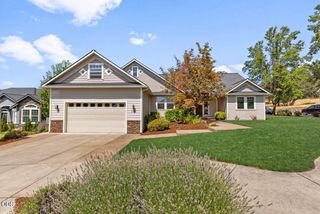 1151 Arrowhead Trail, Eagle Point, OR 97524