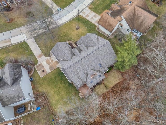 390 Portsmouth Drive, St Charles, MO 63303