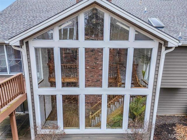 390 Portsmouth Drive, St Charles, MO 63303