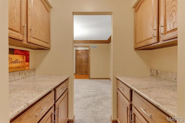 390 Portsmouth Drive, St Charles, MO 63303