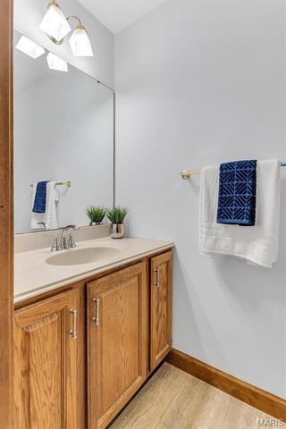 390 Portsmouth Drive, St Charles, MO 63303