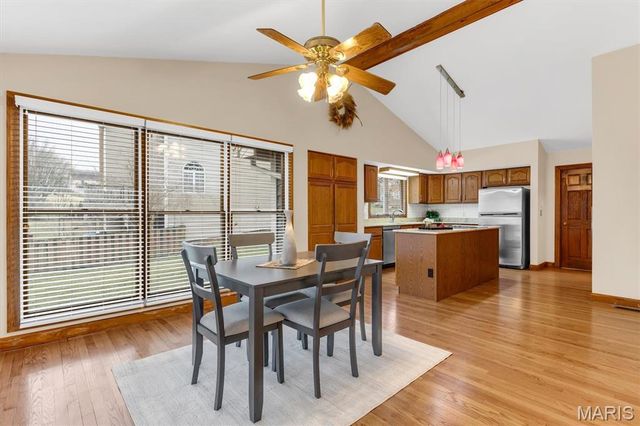 390 Portsmouth Drive, St Charles, MO 63303