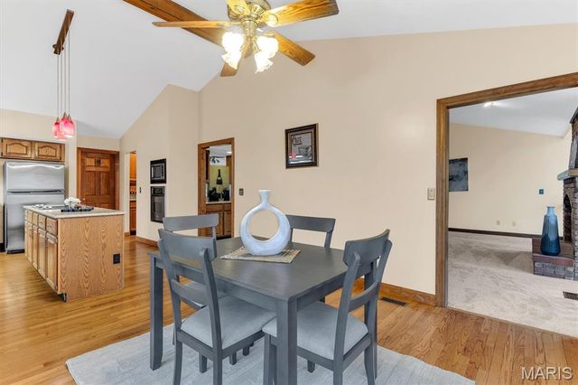 390 Portsmouth Drive, St Charles, MO 63303