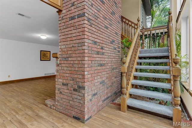 390 Portsmouth Drive, St Charles, MO 63303