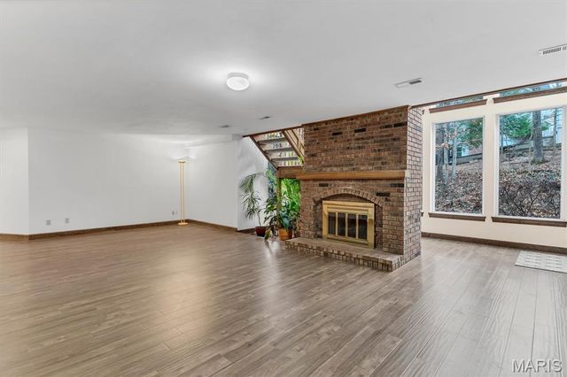 390 Portsmouth Drive, St Charles, MO 63303