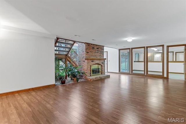 390 Portsmouth Drive, St Charles, MO 63303