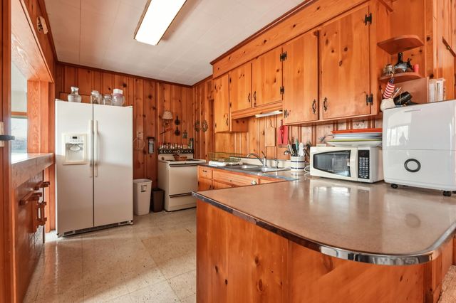 4443 Frazier RD, Radford, VA 24141