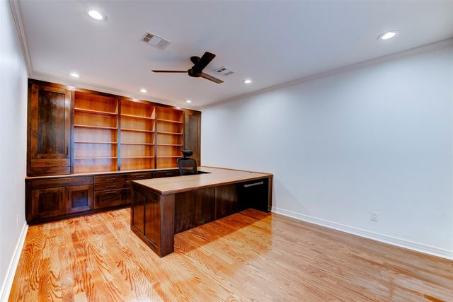 10007 Cedar Creek Drive, Houston, TX 77042