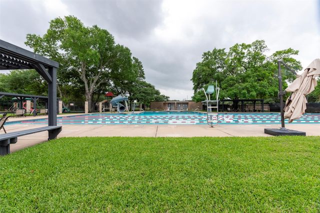 10007 Cedar Creek Drive, Houston, TX 77042