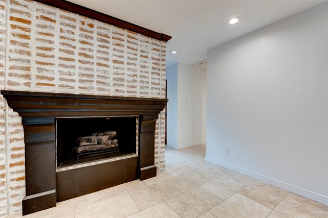 10007 Cedar Creek Drive, Houston, TX 77042
