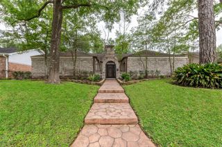 10007 Cedar Creek Drive, Houston, TX 77042