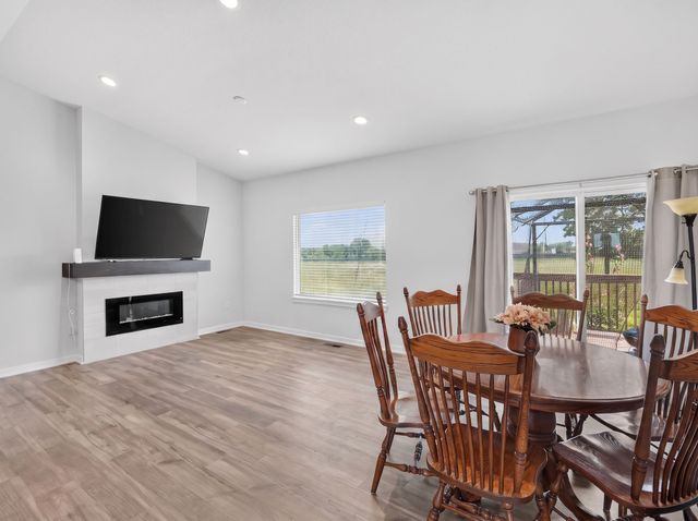 6705 NE 12th Court, Des Moines, IA 50313