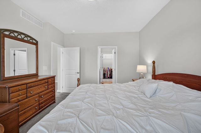 6705 NE 12th Court, Des Moines, IA 50313