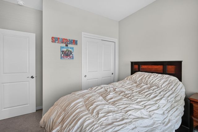 6705 NE 12th Court, Des Moines, IA 50313