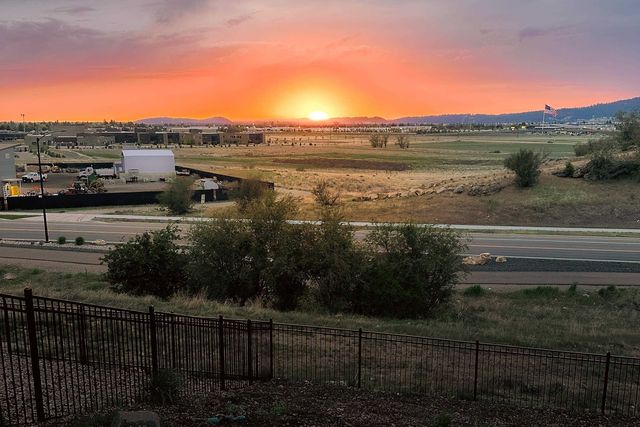 20629 E Valley Vista Dr, Liberty Lake, WA 99016