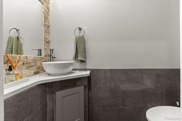 23470 Fordson Drive, Dearborn, MI 48124