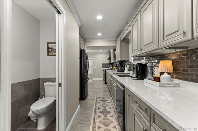 23470 Fordson Drive, Dearborn, MI 48124