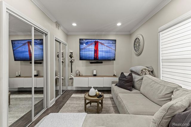 23470 Fordson Drive, Dearborn, MI 48124