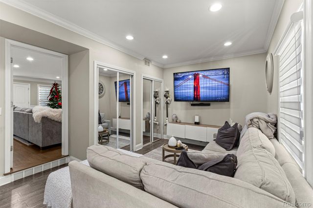 23470 Fordson Drive, Dearborn, MI 48124