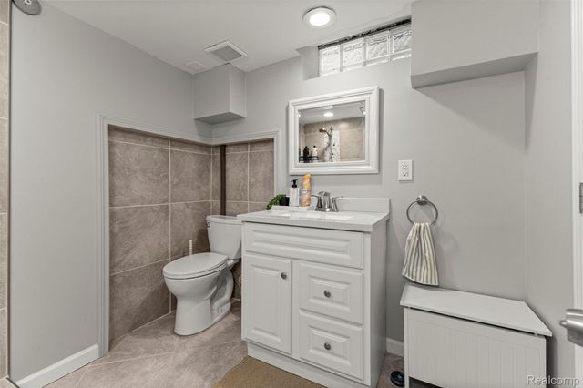 23470 Fordson Drive, Dearborn, MI 48124