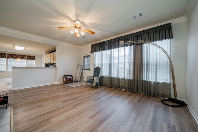 805 Elm Falls Place, Mesquite, TX 75181