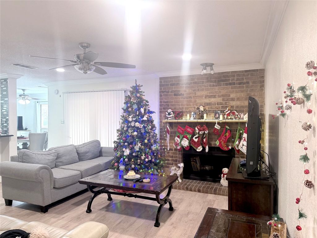 1108 Harwell Drive 1714, Arlington, TX 76011