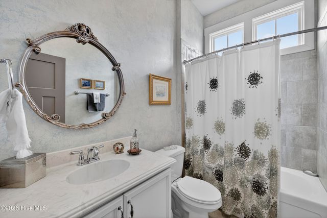 8290 Cabana Court NE, Leland, NC 28451