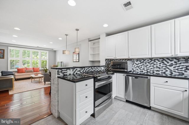 1508 WOODBINE ST, Alexandria, VA 22302